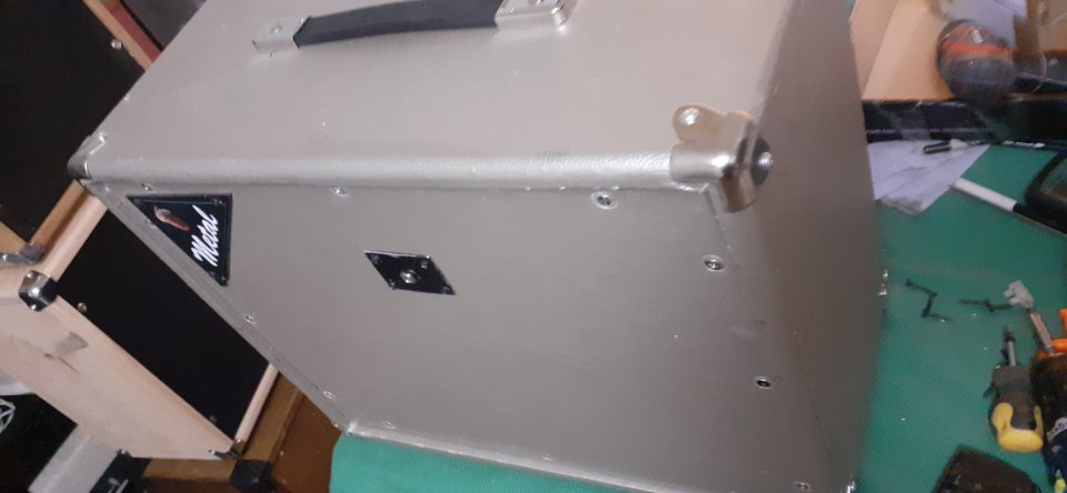 Pantalla artesanal en tolex color Cobre