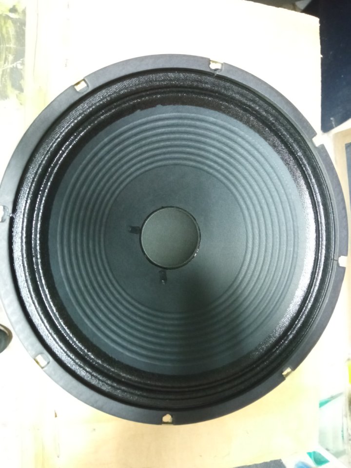 Celestion V-Type 12" - 8 ohm. Nuevo!