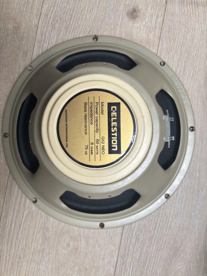 Neo Creamback 60W UK de segunda mano · Foto 1 de 5 · Gipuzkoa · 100 €