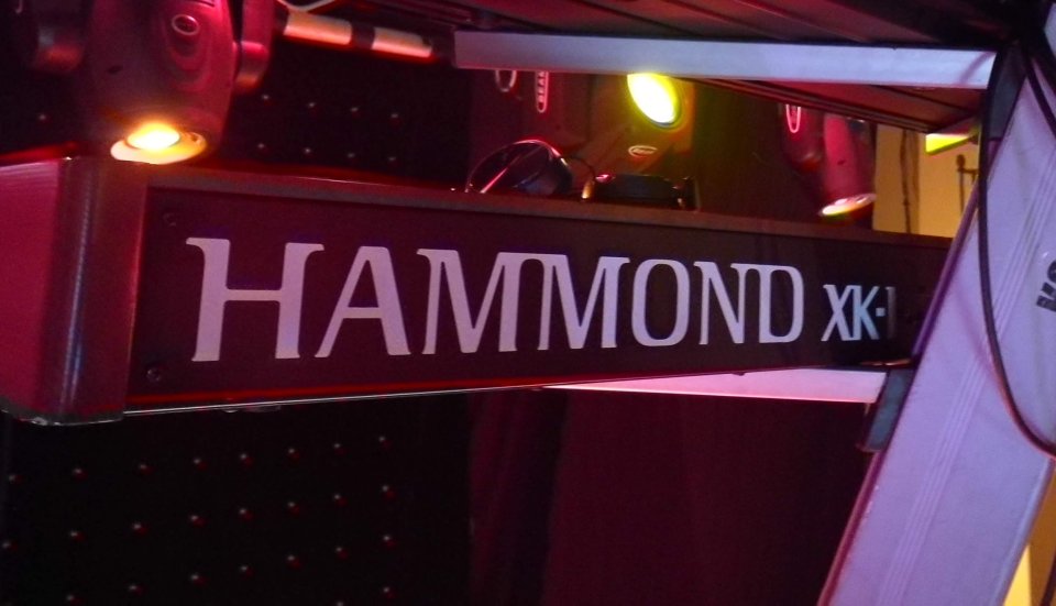 Vendo Órgano Hammond XK-1 Perfecto Estado + Funda y Pedal EXP-20. de segunda mano · Foto 2 de 6 · Madrid · 850 €