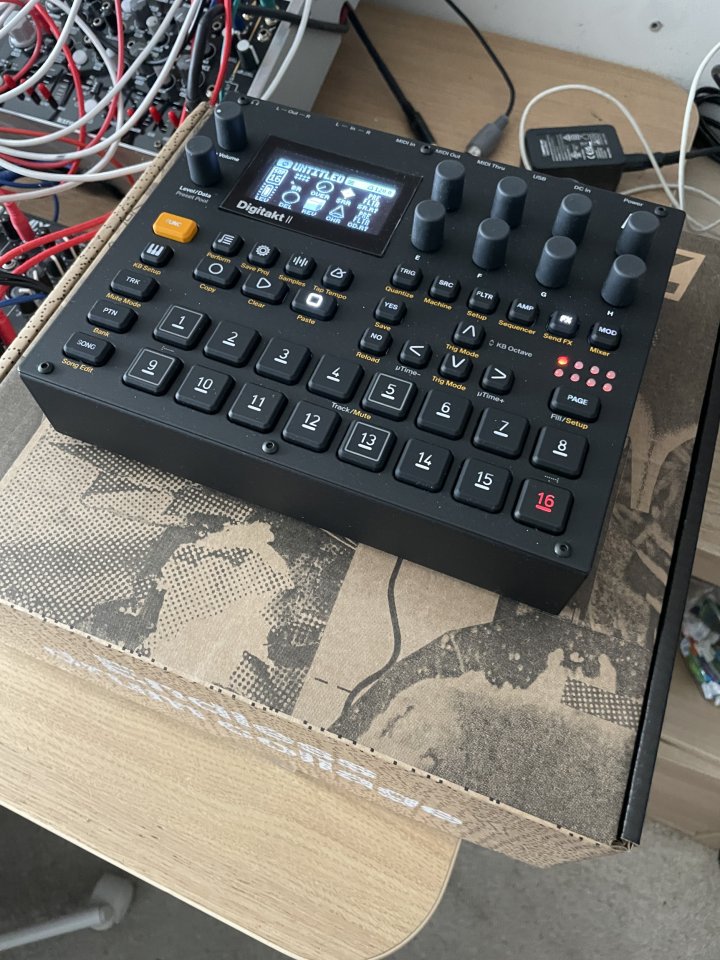 Elektron Digitakt 2 NUEVA!!