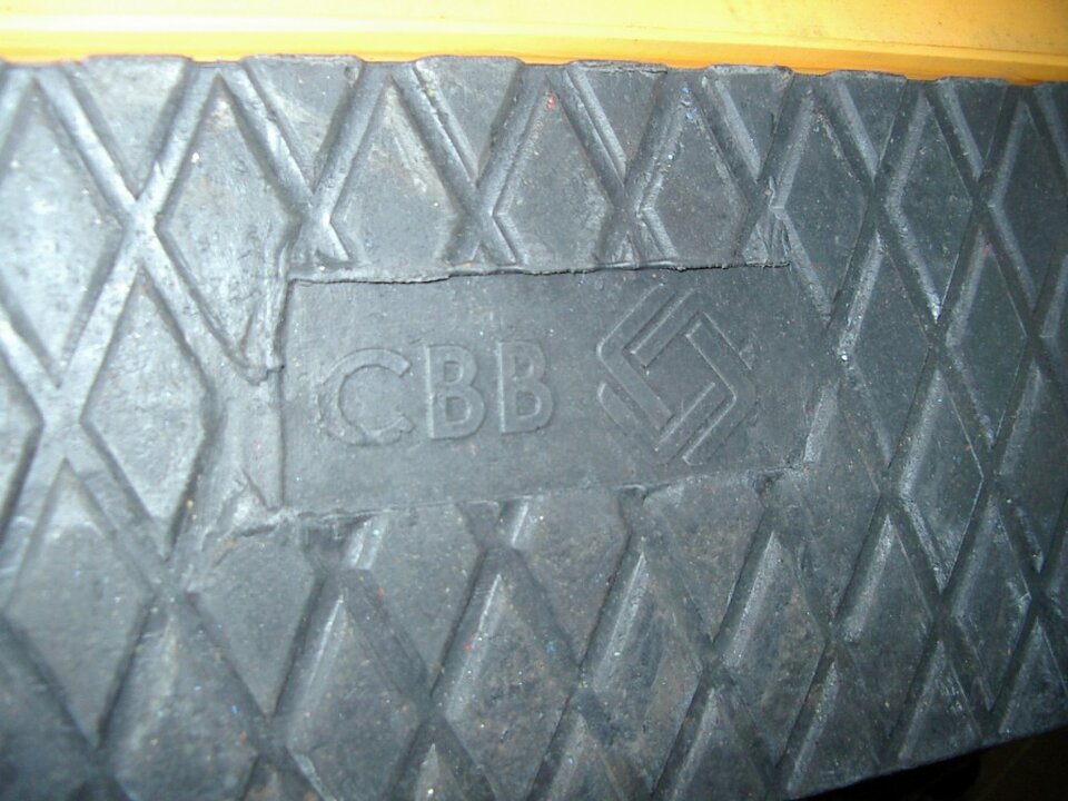 2 Pasacables de suelo de gran tonelaje