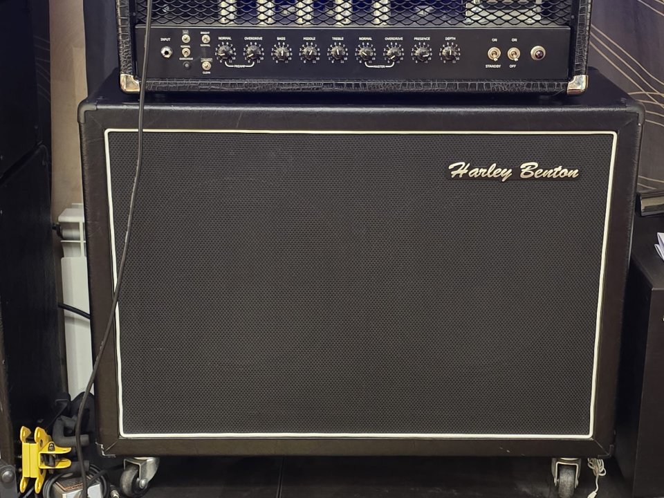 Pantalla Harley Benton 2x12 Celestion Vintage 30