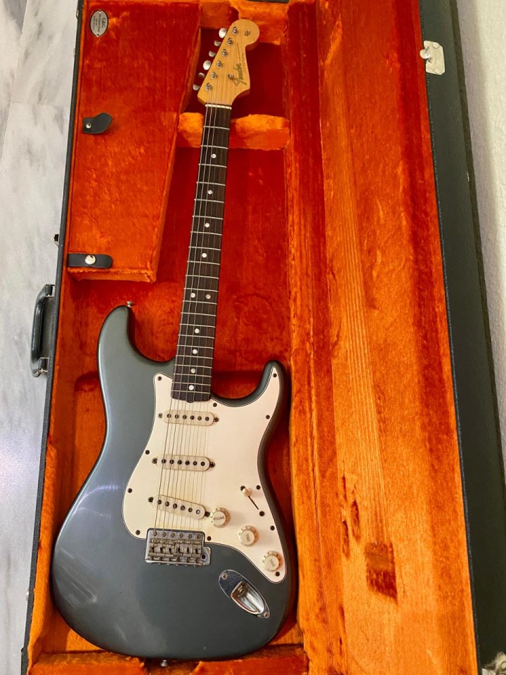 Fender Strat 65 Custom Shop closet classic
