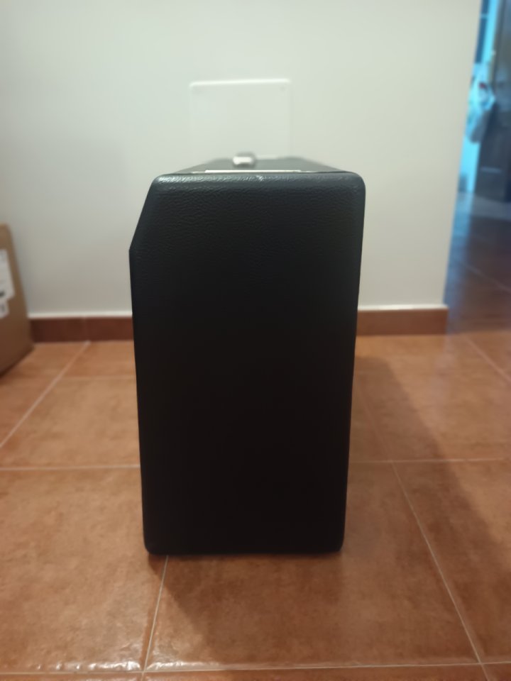 Fender Deluxe Reverb Reissue' 65 de segunda mano · Foto 4 de 6 · Málaga · 1500 €