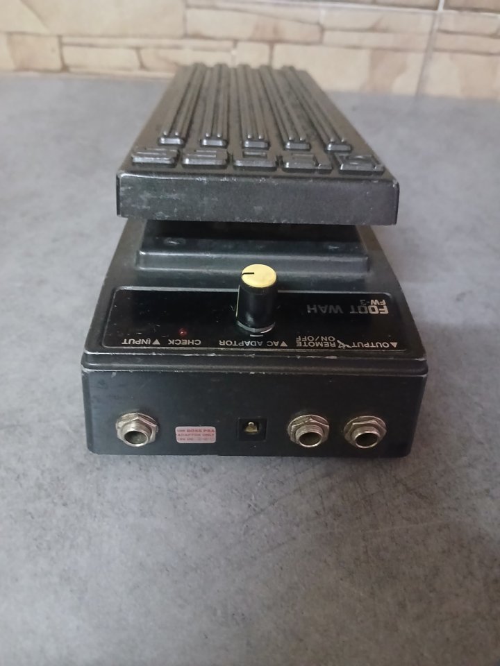Pedal Wah wah Boss FW-3. de segunda mano · Foto 4 de 6 · Valencia · 35 €