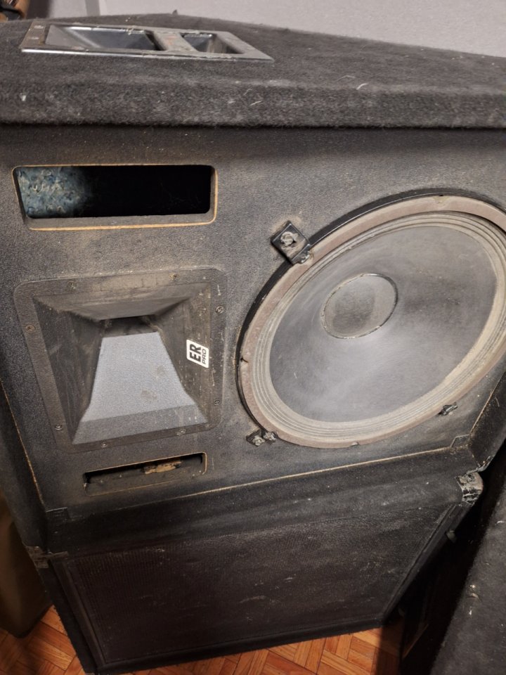 Monitor EV FM-1502ER de segunda mano · Foto 2 de 7 · Palencia · 250 €