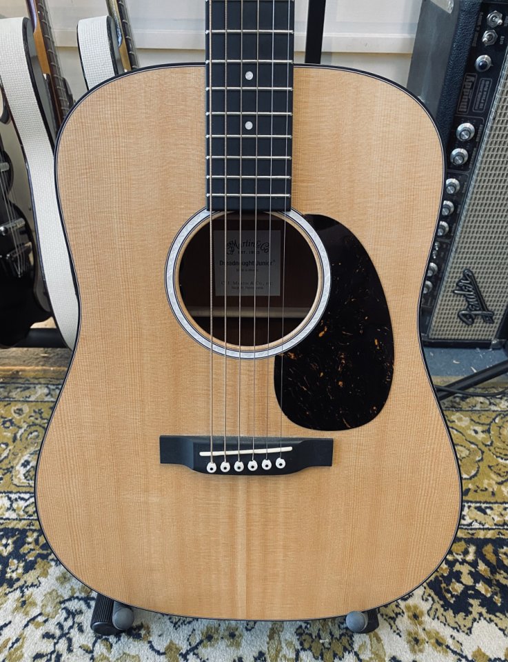 Acústica Martin D Jr. E de segunda mano · Foto 2 de 4 · Madrid · 600 €