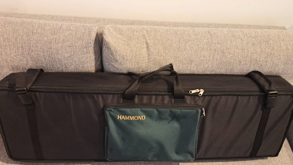 Vendo Órgano Hammond XK-1 Perfecto Estado + Funda y Pedal EXP-20. de segunda mano · Foto 4 de 6 · Madrid · 850 €