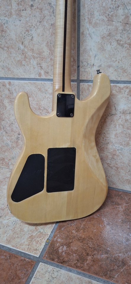 Charvel Viviam Campbell de segunda mano · Foto 9 de 10 · Guadalajara · 800 €