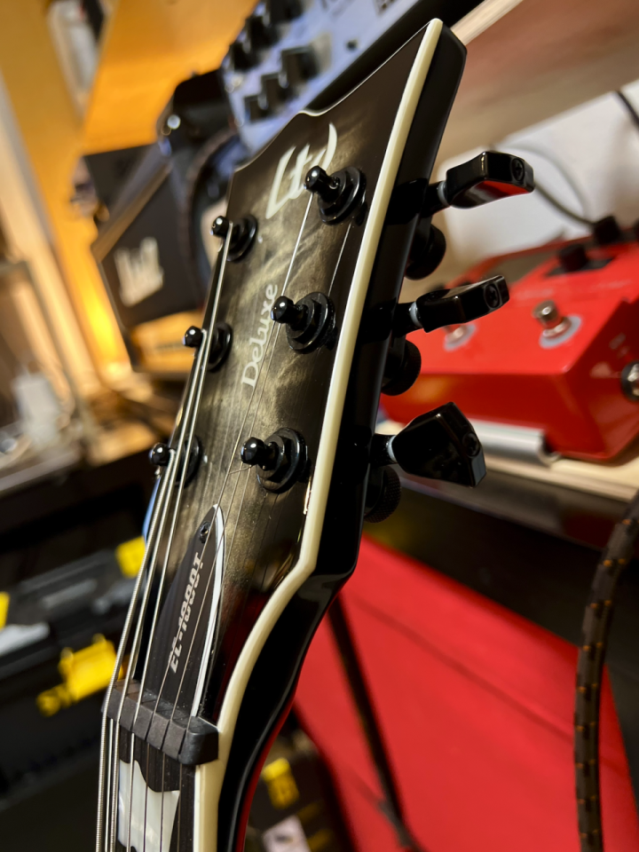 ESP LTD EC-1000T CTM Charcoal Burst + Estuche rígido. Impecable