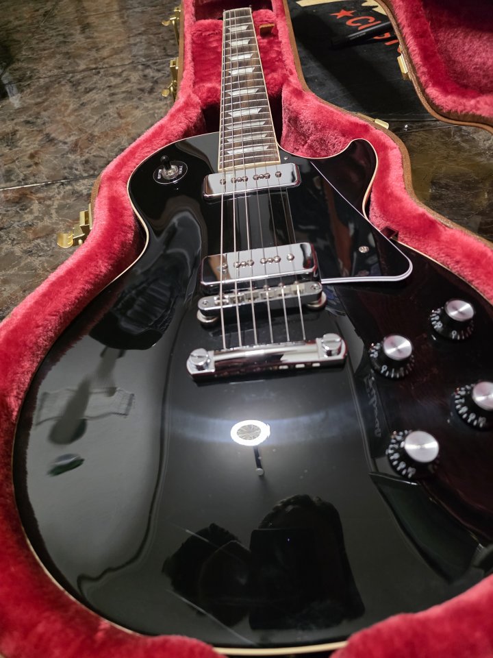 Gibson  les paul Noel Gallagher 2025(RESERVADA)