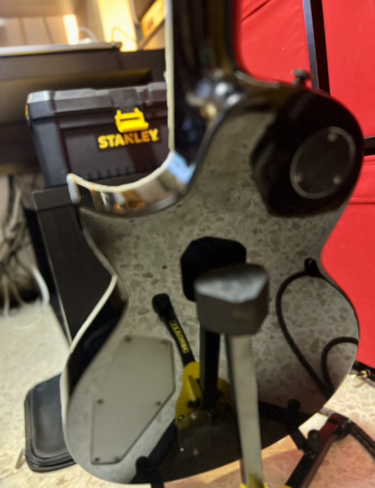 ESP LTD EC-1000T CTM Charcoal Burst + Estuche rígido. Impecable