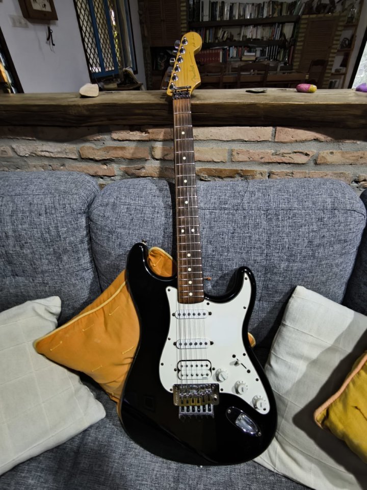 Fender Stratocaster Richie Sambora México 2001