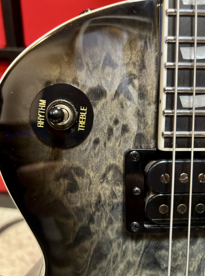 ESP LTD EC-1000T CTM Charcoal Burst + Estuche rígido. Impecable