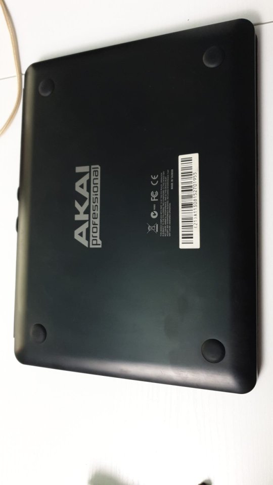 MPC Element de segunda mano · Foto 4 de 4 · Madrid · 30 €
