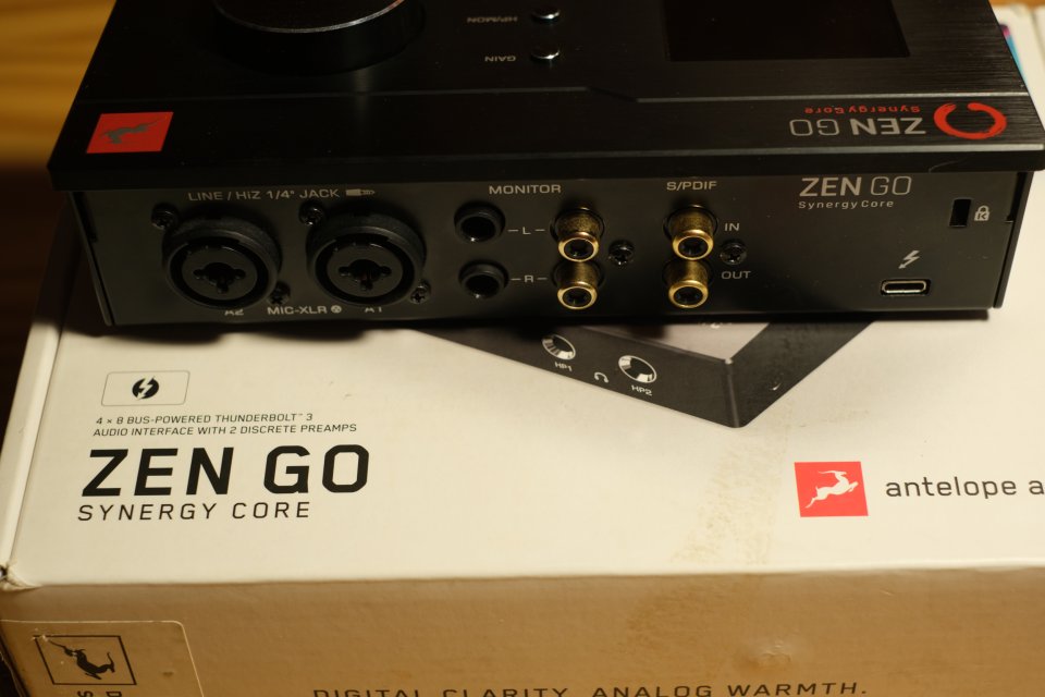 Antelope Audio Zen Go Synergy Core Thunderbolt 3 de segunda mano · Foto 3 de 8 · Murcia · 300 €