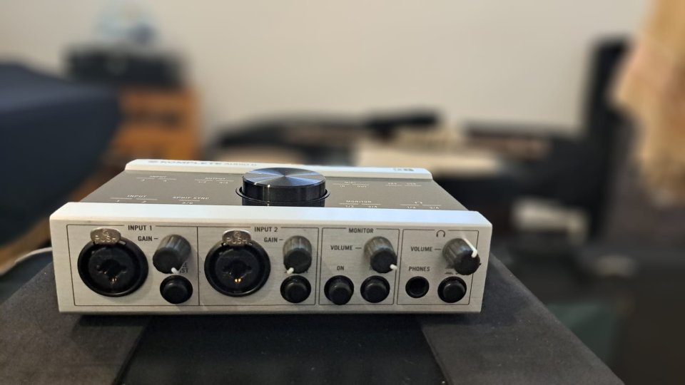 Vendo Native Instruments Komplete Audio 6 Interfaz de audio USB. Impecable. de segunda mano · Foto 2 de 4 · Madrid · 120 €