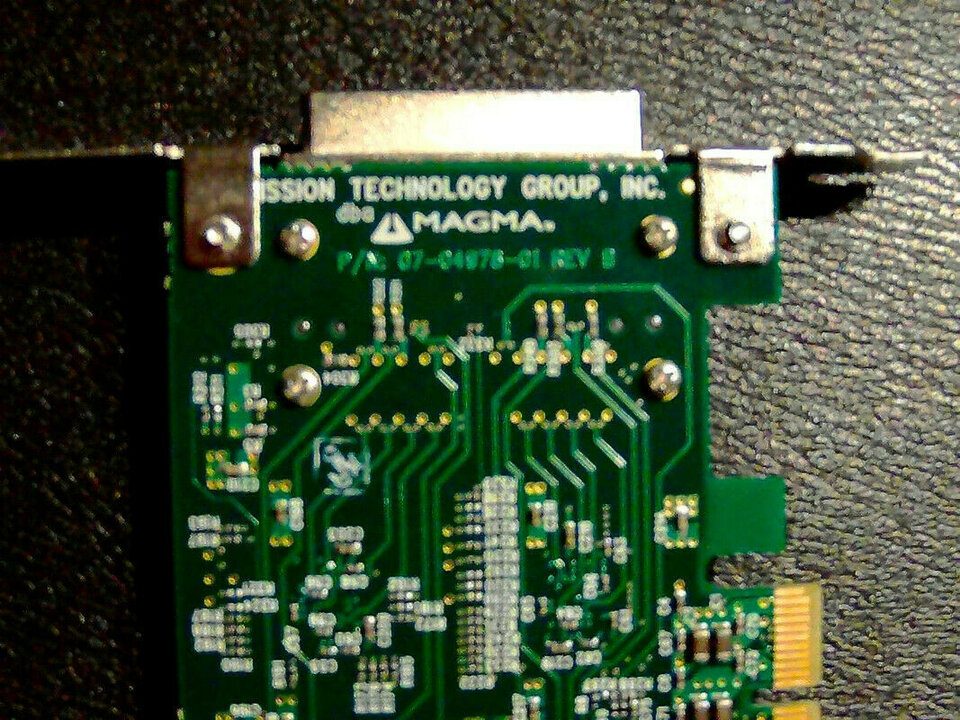 Pro Tools HD6 (x6 Tarjetas) + Magma Expansion PE6R4-i + 2x 192 I/O (1 Analog+1 Digital) + SYNC I/O