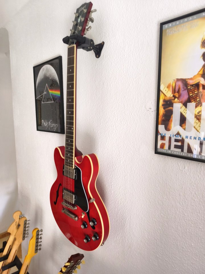 Gibson 339 60s Cherry 2022 de segunda mano · Foto 3 de 10 · Málaga · 2000 €