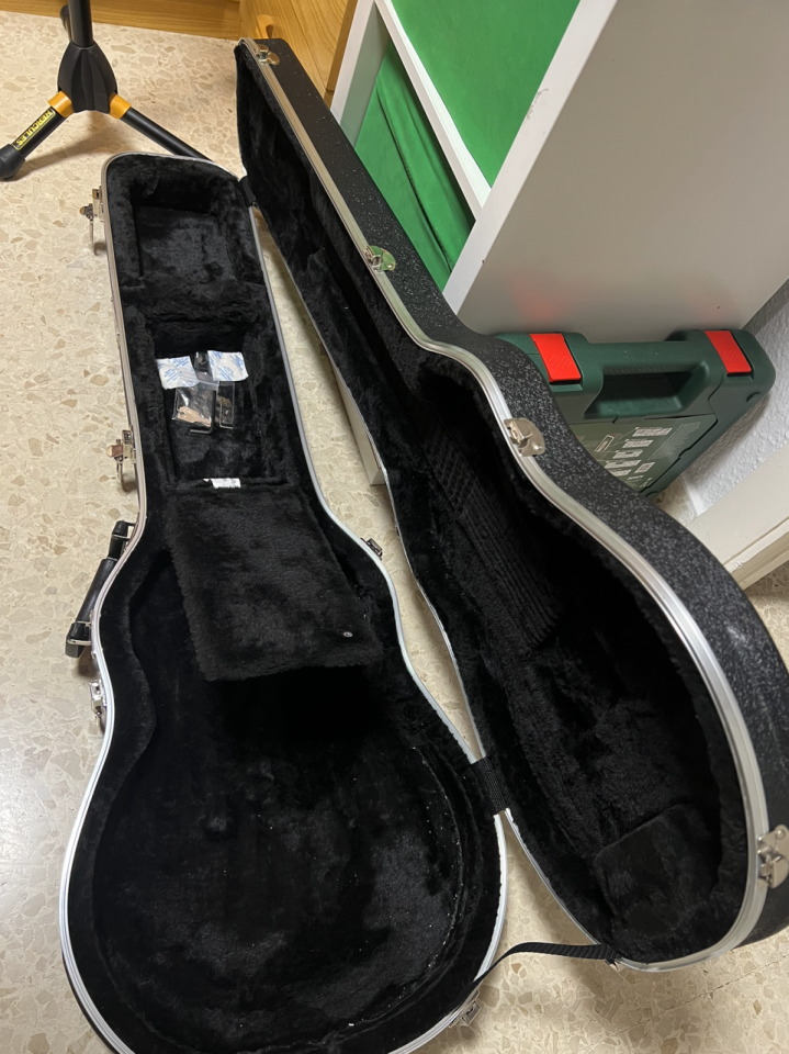 ESP LTD EC-1000T CTM Charcoal Burst + Estuche rígido. Impecable