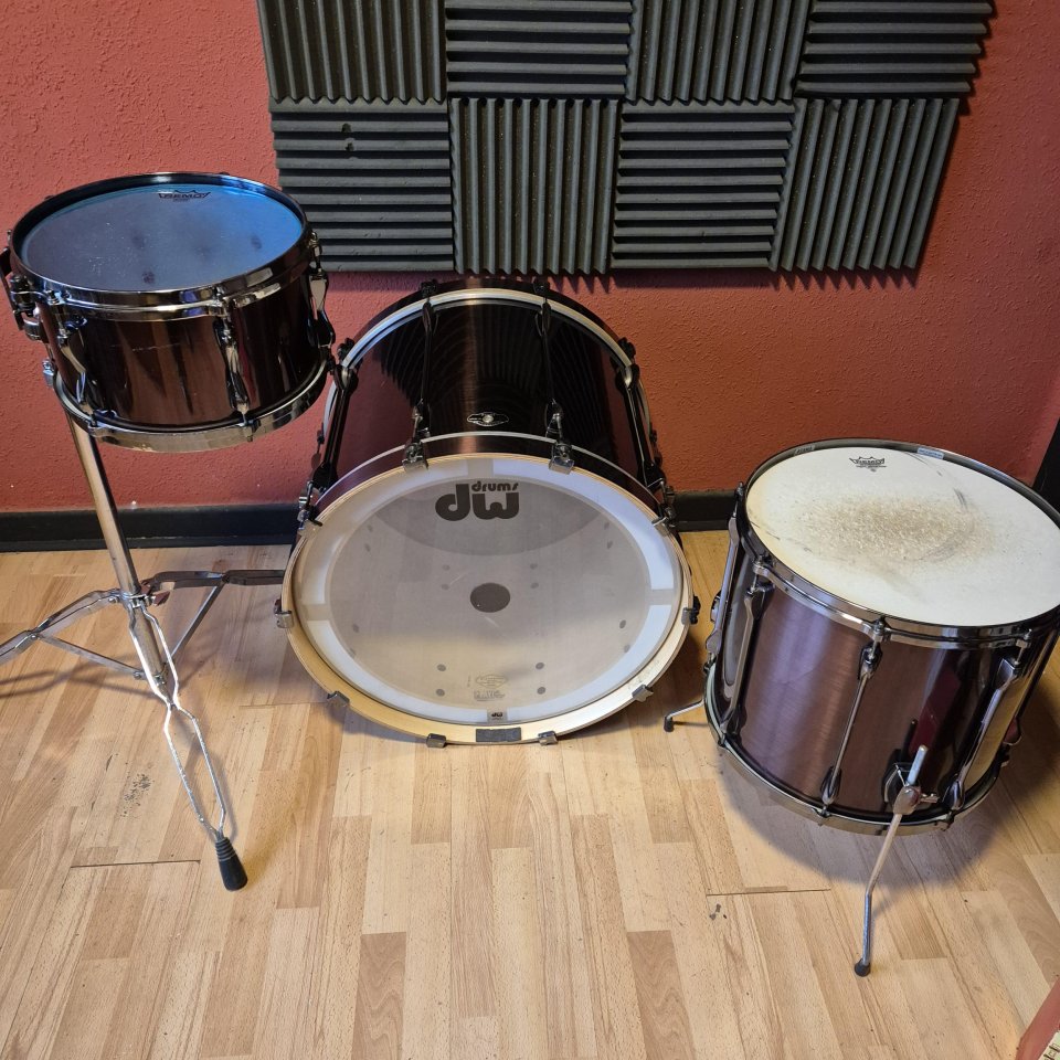 Batería TAMA Superstar Hyperdrive 24" 12" 16" de segunda mano · Foto 5 de 8 · Cantabria · 750 €