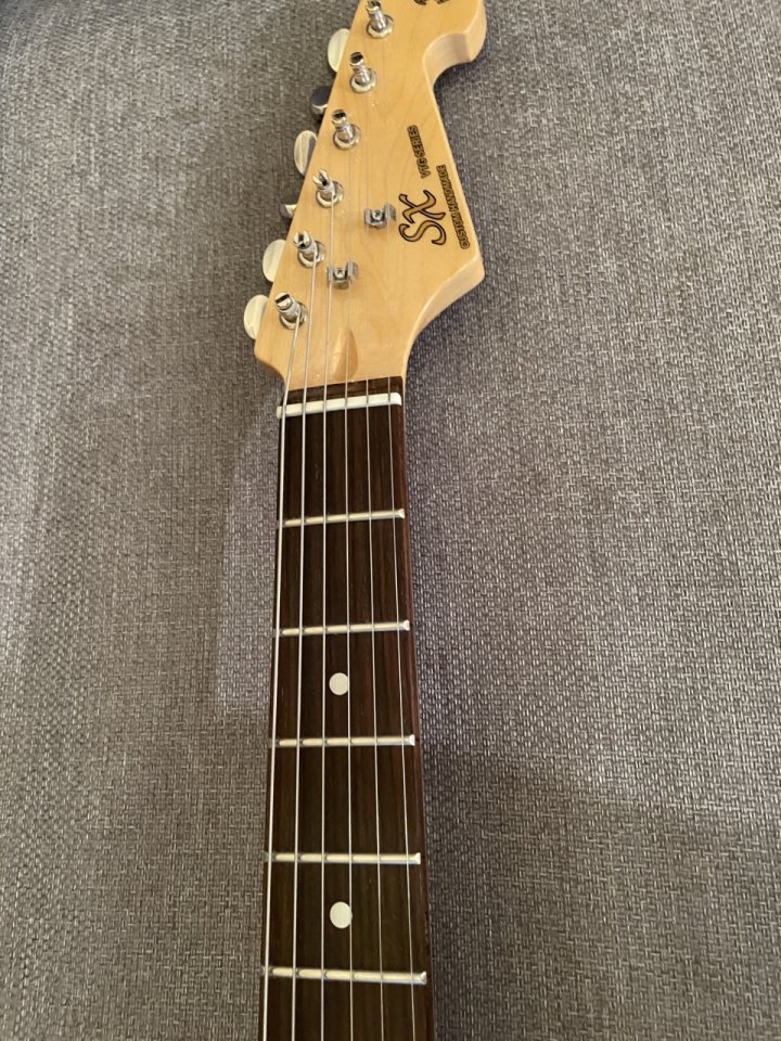 SX ST62 Stratocaster Vintage White de segunda mano · Foto 7 de 10 · Madrid · 150 €