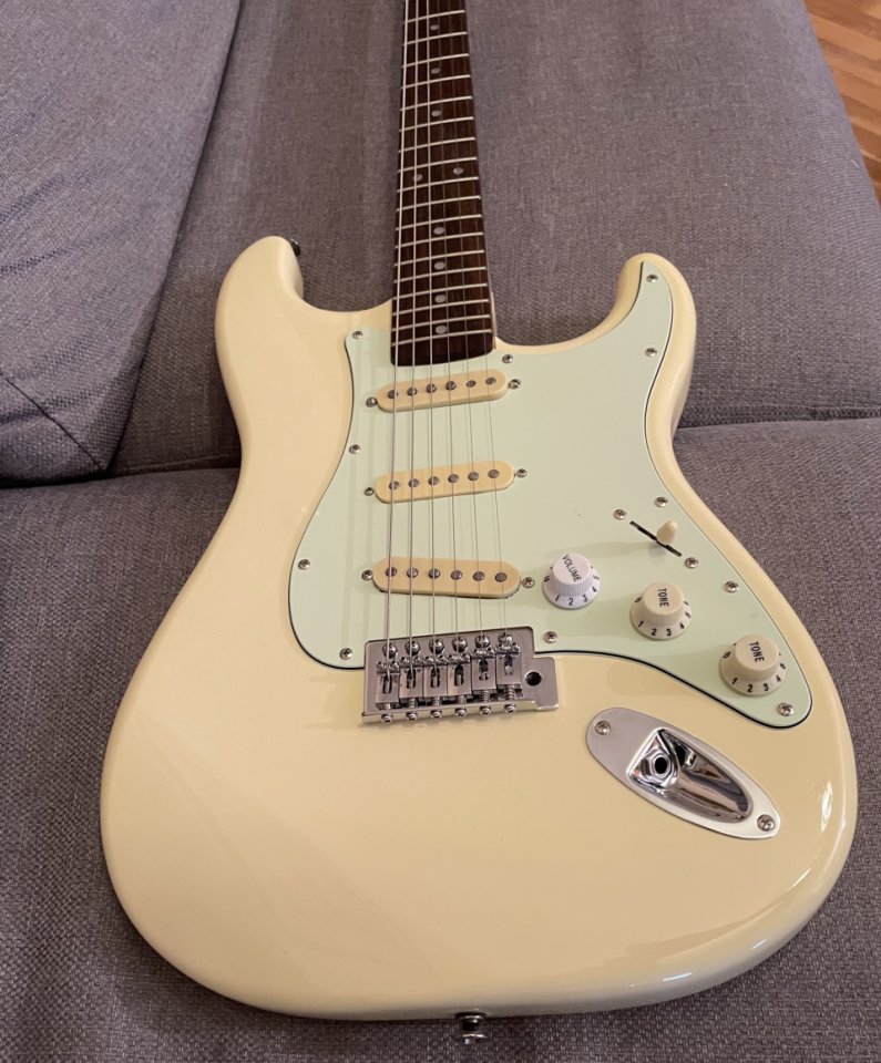 SX ST62 Stratocaster Vintage White de segunda mano · Foto 8 de 10 · Madrid · 150 €