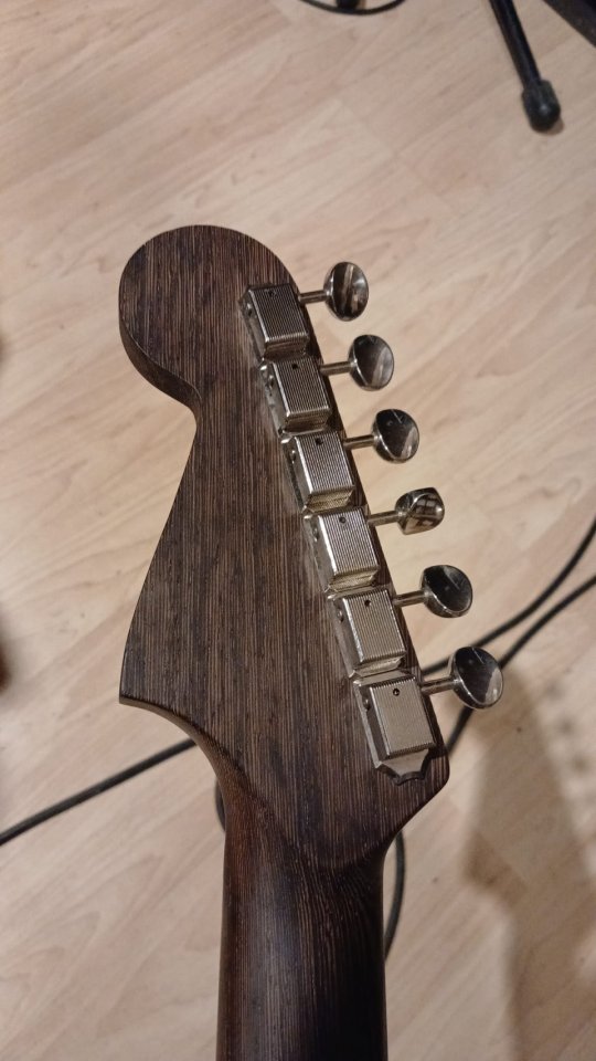 Warmoth Jazzmaster de segunda mano · Foto 7 de 8 · Asturias