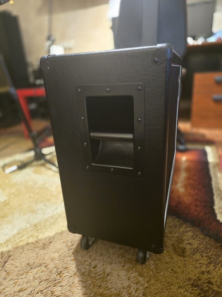 Pantalla Harley Benton 2x12 Celestion Vintage 30