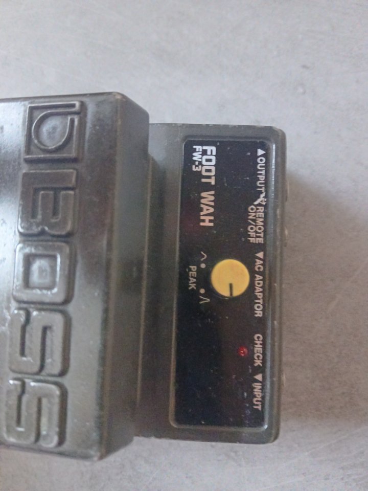 Pedal Wah wah Boss FW-3. de segunda mano · Foto 5 de 6 · Valencia · 35 €