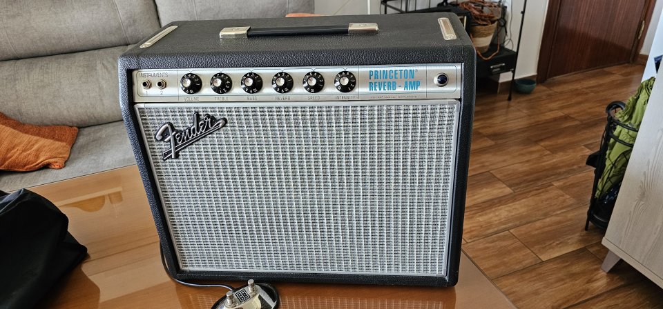 FENDER 68 Custom PRINCETON REVERB 900 eur,oferton