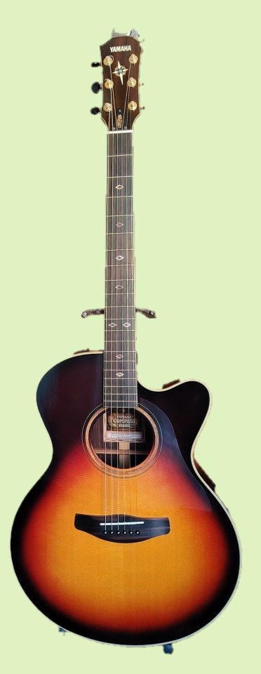 Guitarra electroacustica Yamaha CPX 1200 VS.