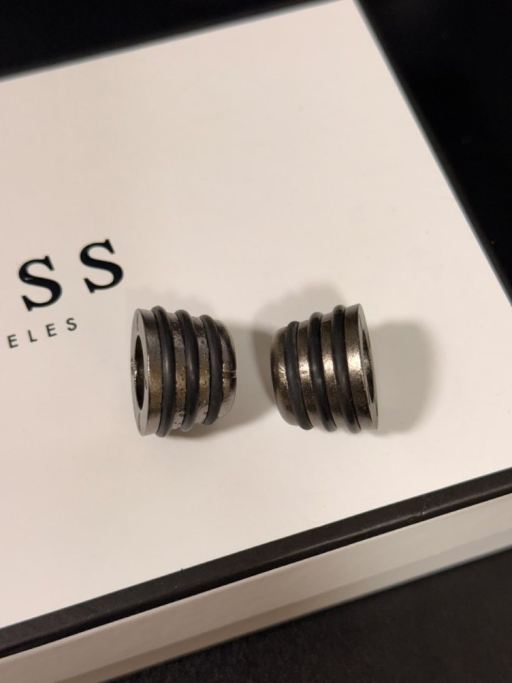 Ibanez Beehive Knobs, Rubber Tek Grip de segunda mano · Foto 4 de 5 · A Coruña · 200 €