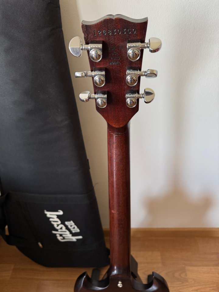 Gibson sg special 70's tribute