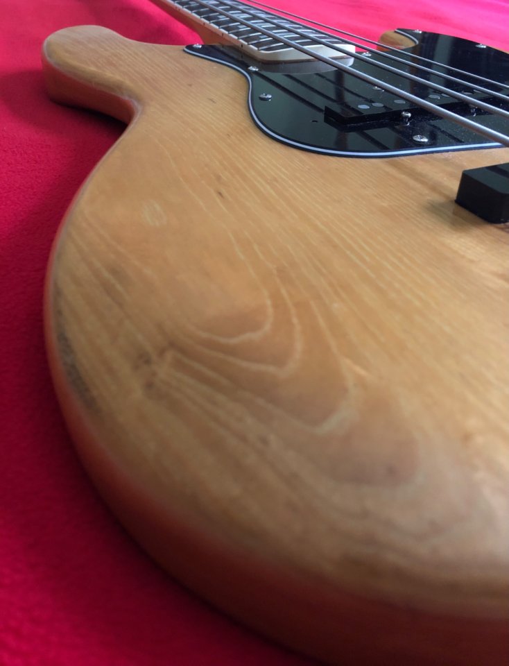 Bajo Fender Jazz Bass RI 75 Japan 1994 de segunda mano · Foto 6 de 10 · Madrid · 1250 €