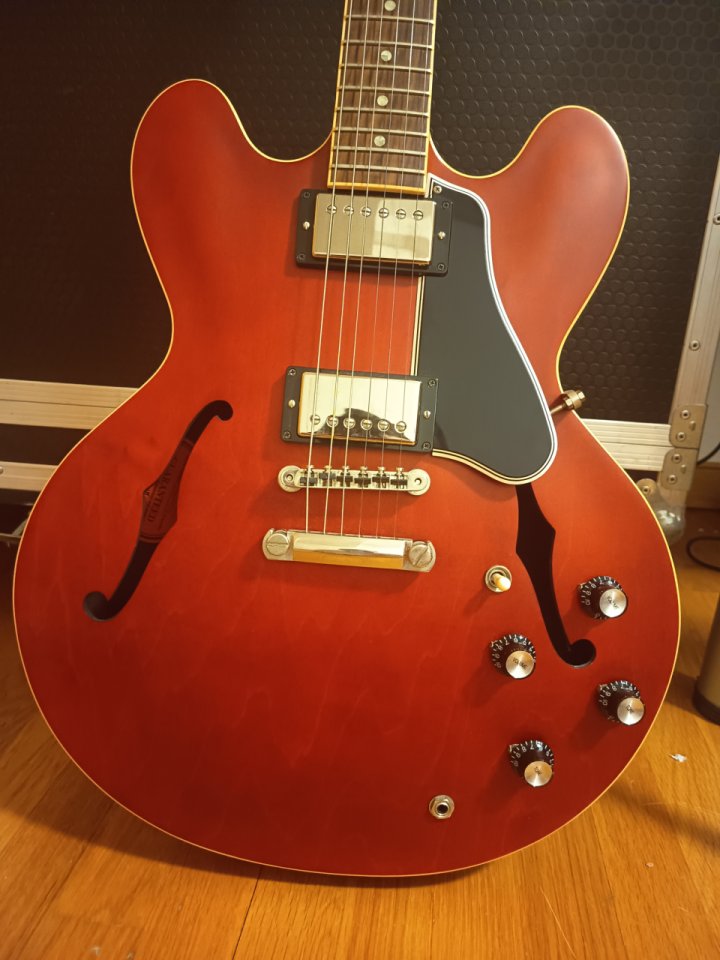 OCASIÓN - Gibson ES-335 Satin IMPECABLE de segunda mano · Foto 3 de 7 · Zaragoza · 1750 €