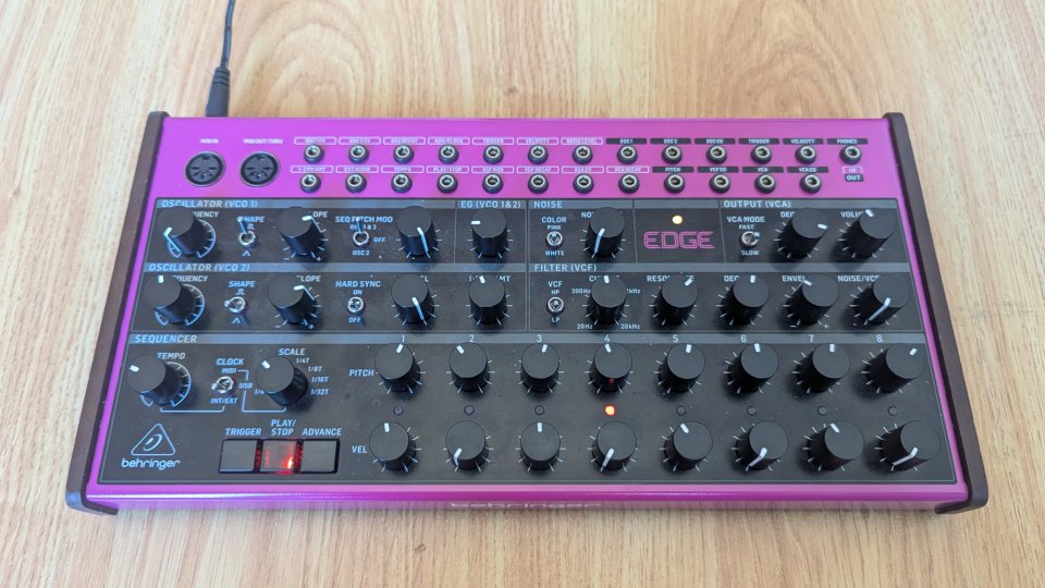 Behringer Edge en excelente estado [RESERVADO]