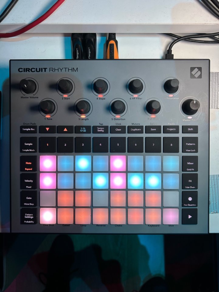 Novation Circuit Rhythm de segunda mano · Foto 1 de 4 · Barcelona · 220 €