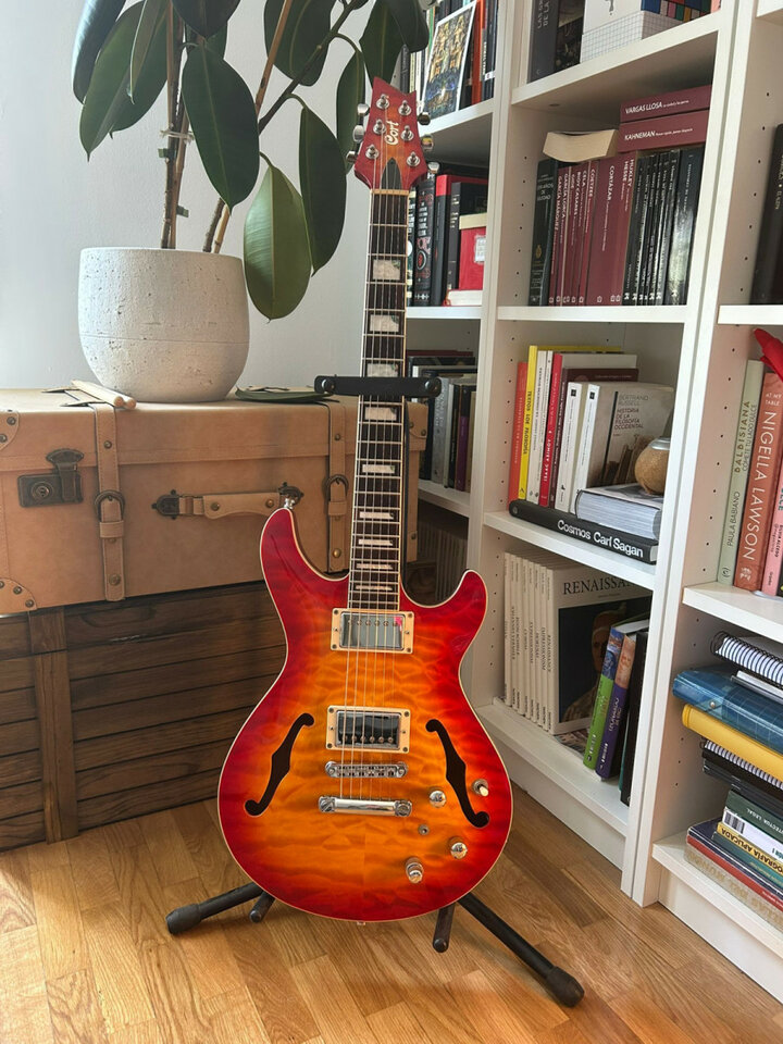 CORT M-CUSTOM CRS