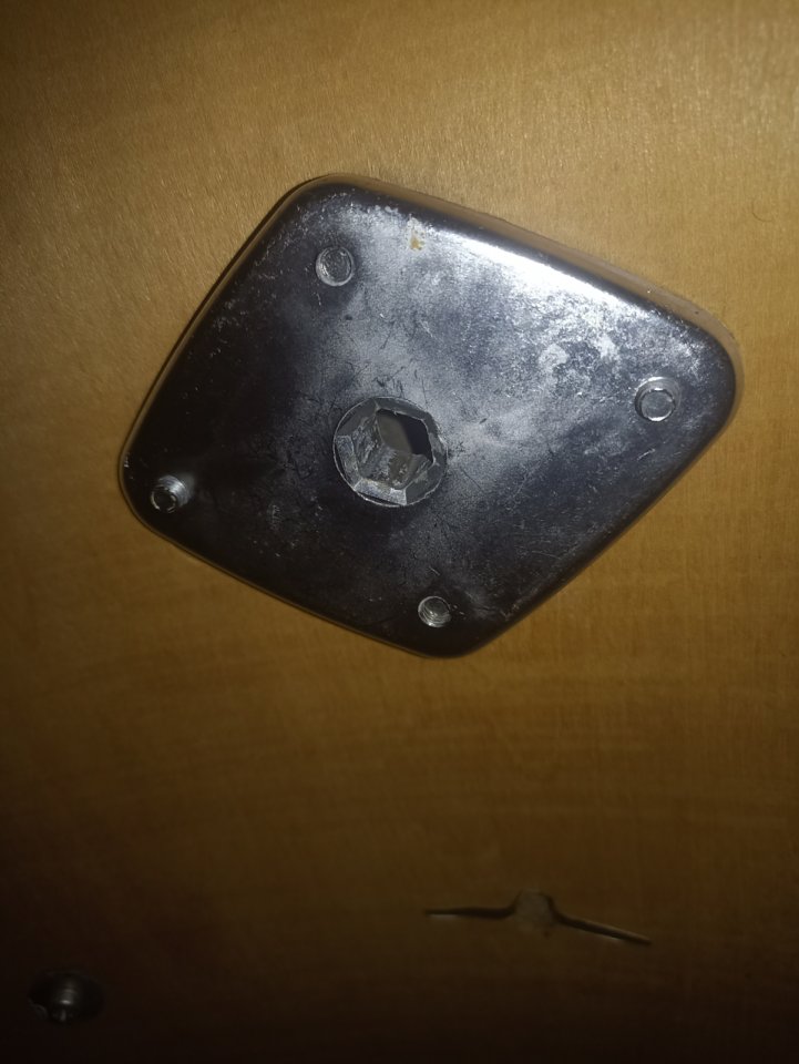 2 brazos PEARL Pieza soporte Toms/bombo + Consola roseta para bombo de la marca Pearl años 60 de segunda mano · Foto 5 de 5 · Girona · 60 €