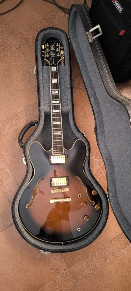 Epiphone Sheraton II '89 de segunda mano · Foto 1 de 5 · Murcia · 790 €