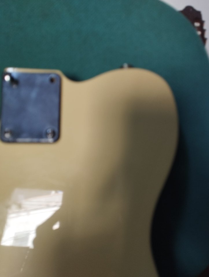 Cuerpo Telecaster Canadiense + pastillas + puente + potes