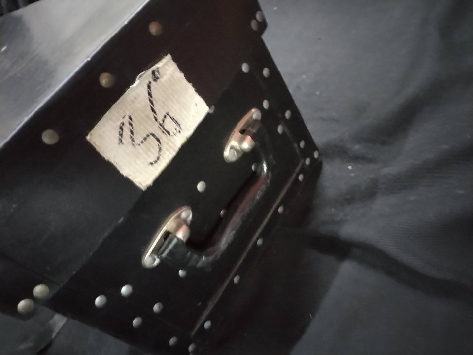 Maletin hardware plastico 93X26cm de segunda mano · Foto 5 de 7 · Barcelona · 30 €