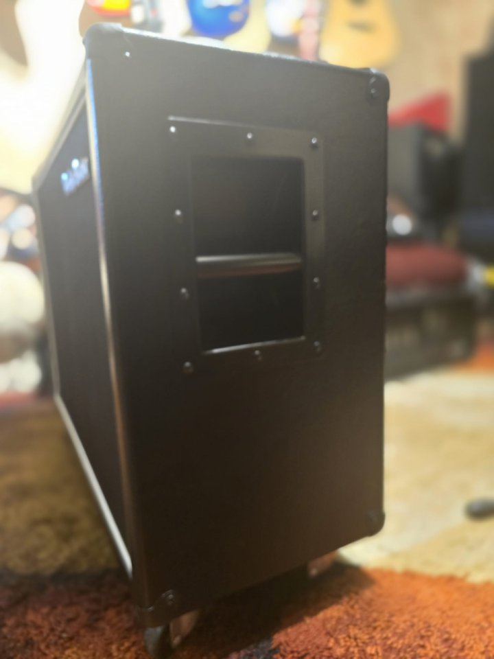 Pantalla Harley Benton 2x12 Celestion Vintage 30