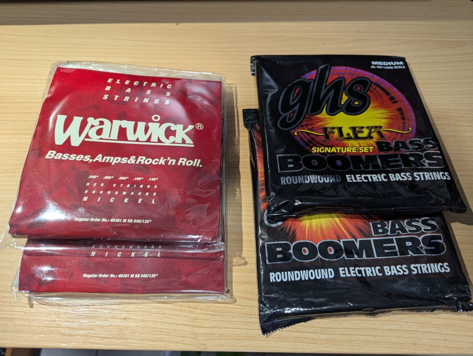 4 Juegos de cuerdas para bajo GHS flea, Boomers, warwick NUEVOS