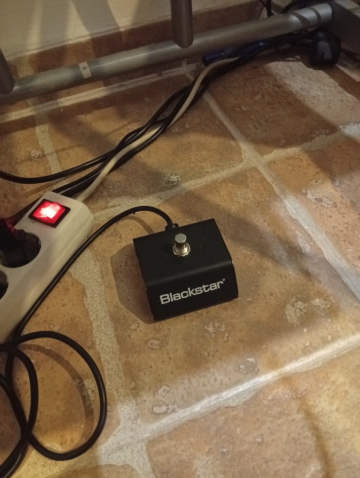 Marshall dsl 1 valvular de segunda mano · Foto 3 de 3 · Valencia · 180 €
