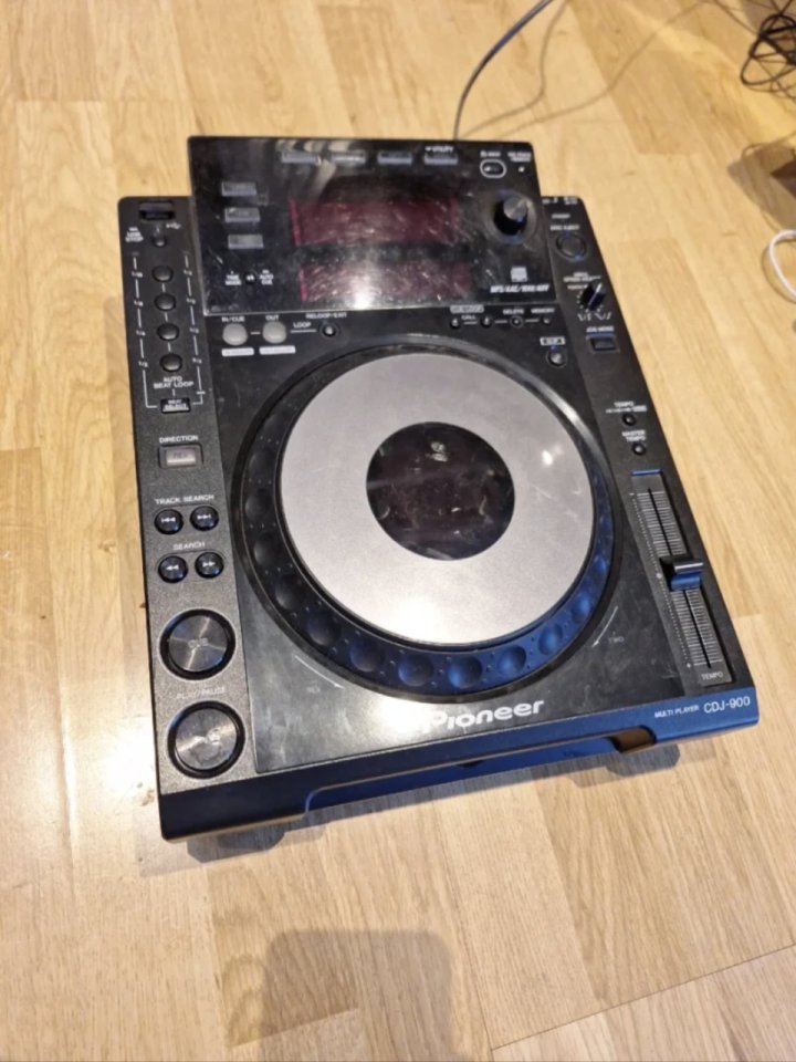 CDJ 900 MUY BUEN ESTADO