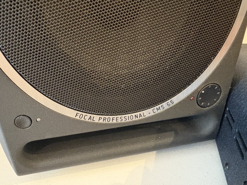 Focal CMS 65 (monitores de estudio)