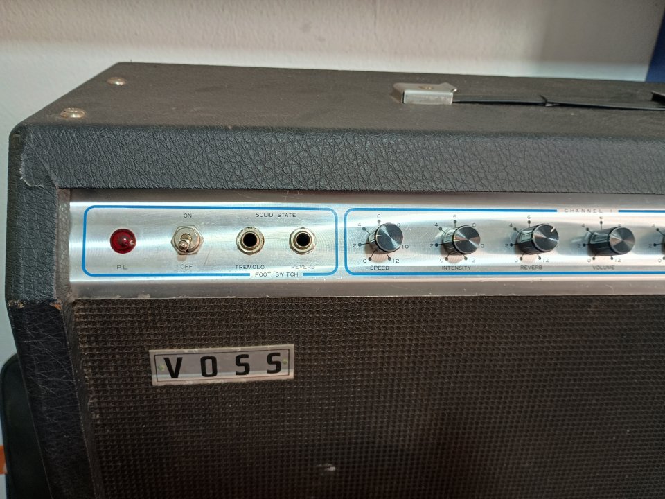 Amplificador Japones VOSS de 1972 de segunda mano · Foto 2 de 5 · Asturias · 200 €